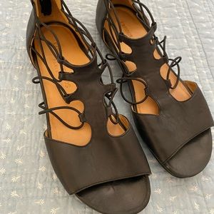 L’Amour Des Pieds Sandal